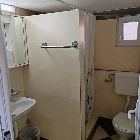 דירה Blagojevic Guča